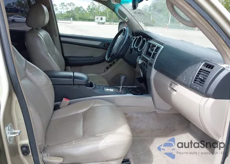 2005 Toyota 4Runner Sr5 V6 z USA, uszkodzony, nr VIN JTEBU14R558039568